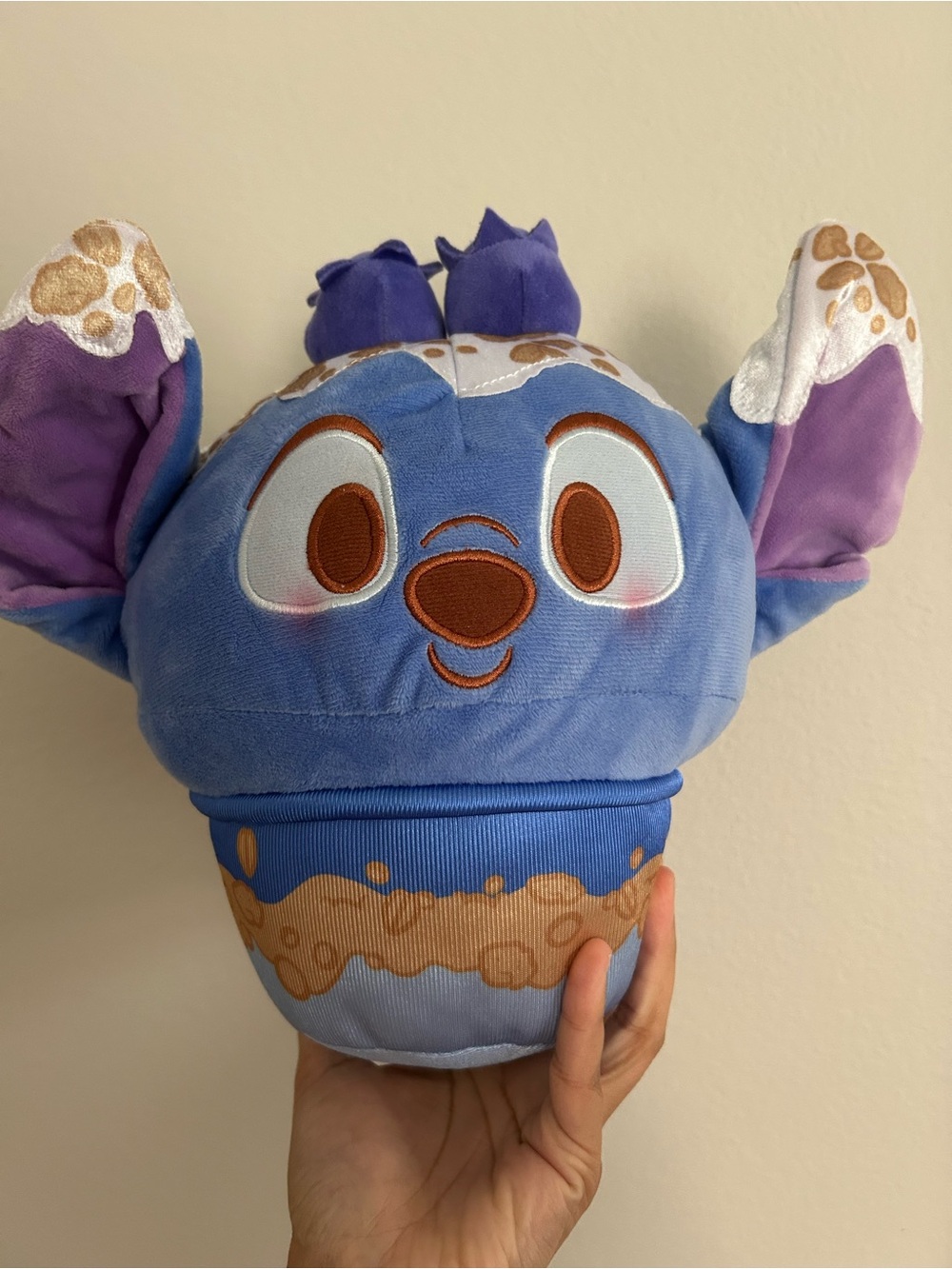 Disney Stitch Munchlings
Squeeze-a-Munch